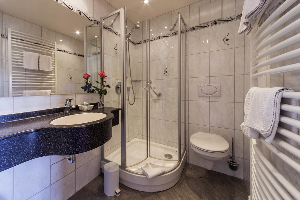 Hotel Restaurant Hansjakob Hagnau Pokoj fotografie